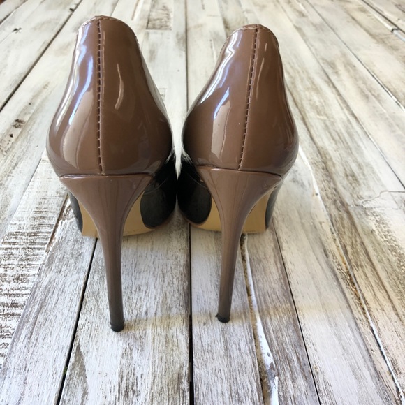 Heels - Picture 4 of 6